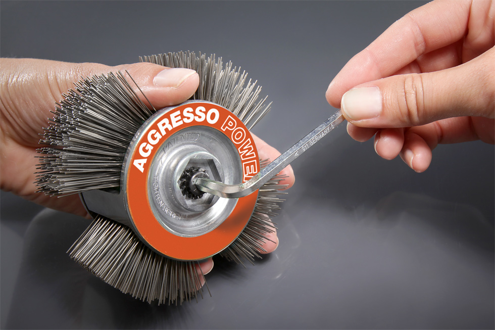 AGGRESSO POWER Universal wire brush set, AGGRESSO POWER® Brushes, Brushes, Power tool accessories, Products, Main navigation